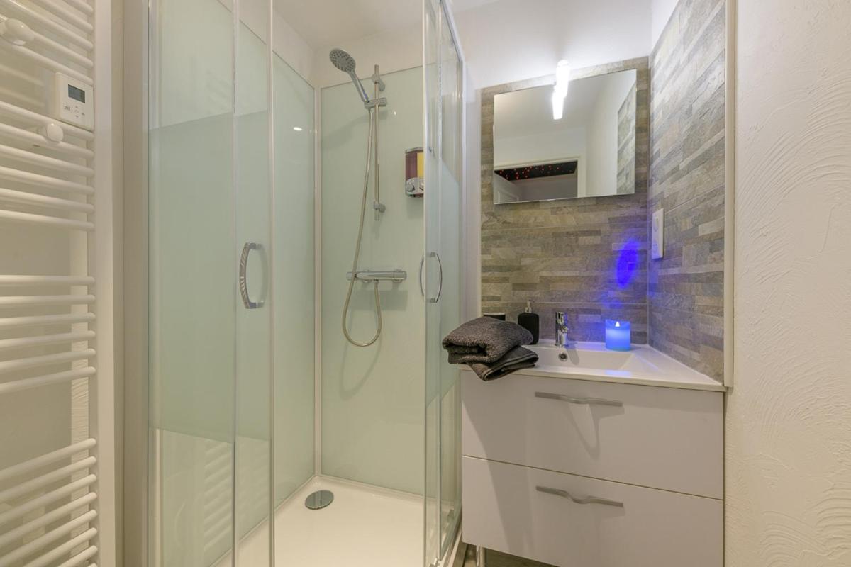 Love Room - Suite Romantique Avec Spa Privatif Le Puy-en-Velay Luaran gambar