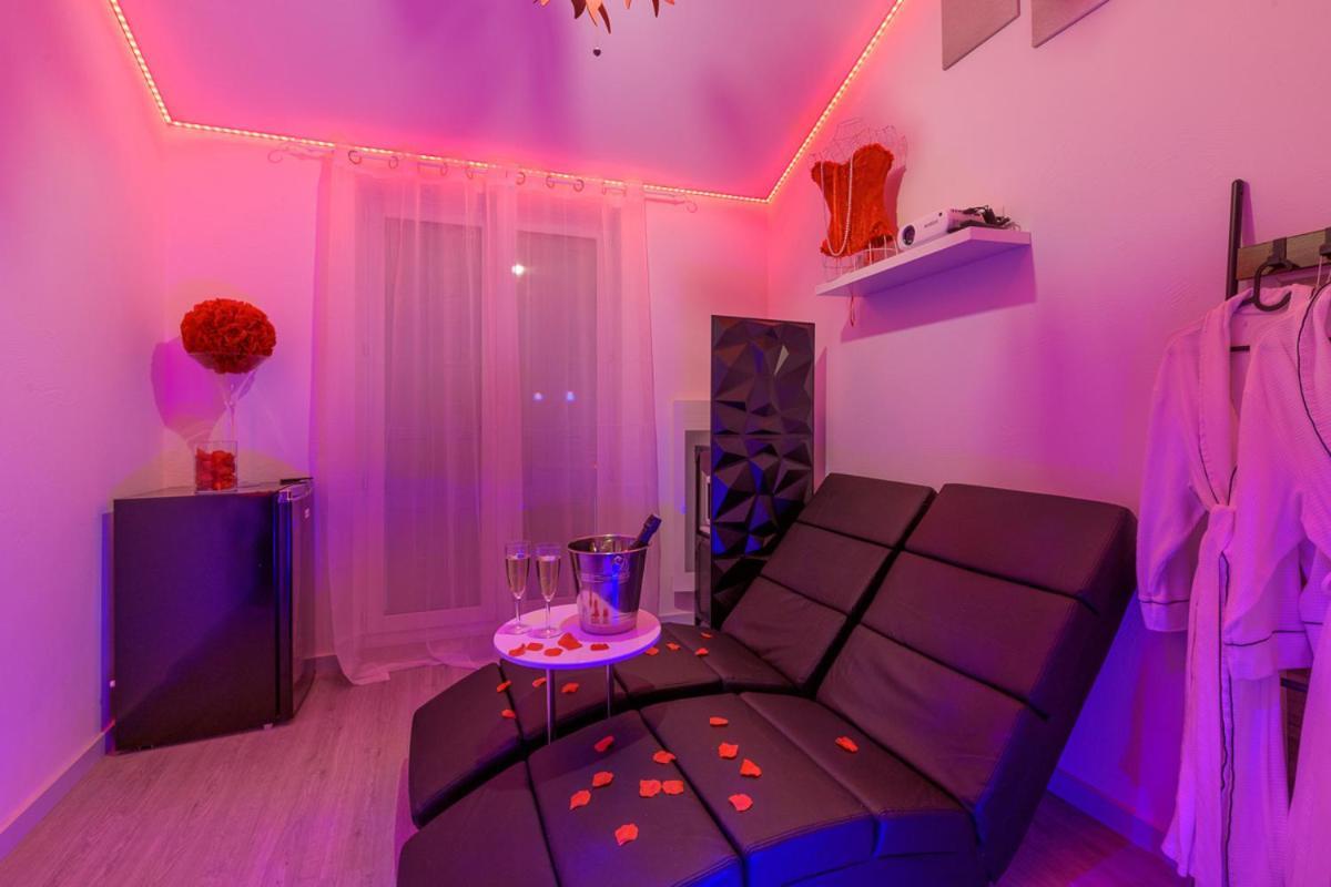 Love Room - Suite Romantique Avec Spa Privatif Le Puy-en-Velay Luaran gambar