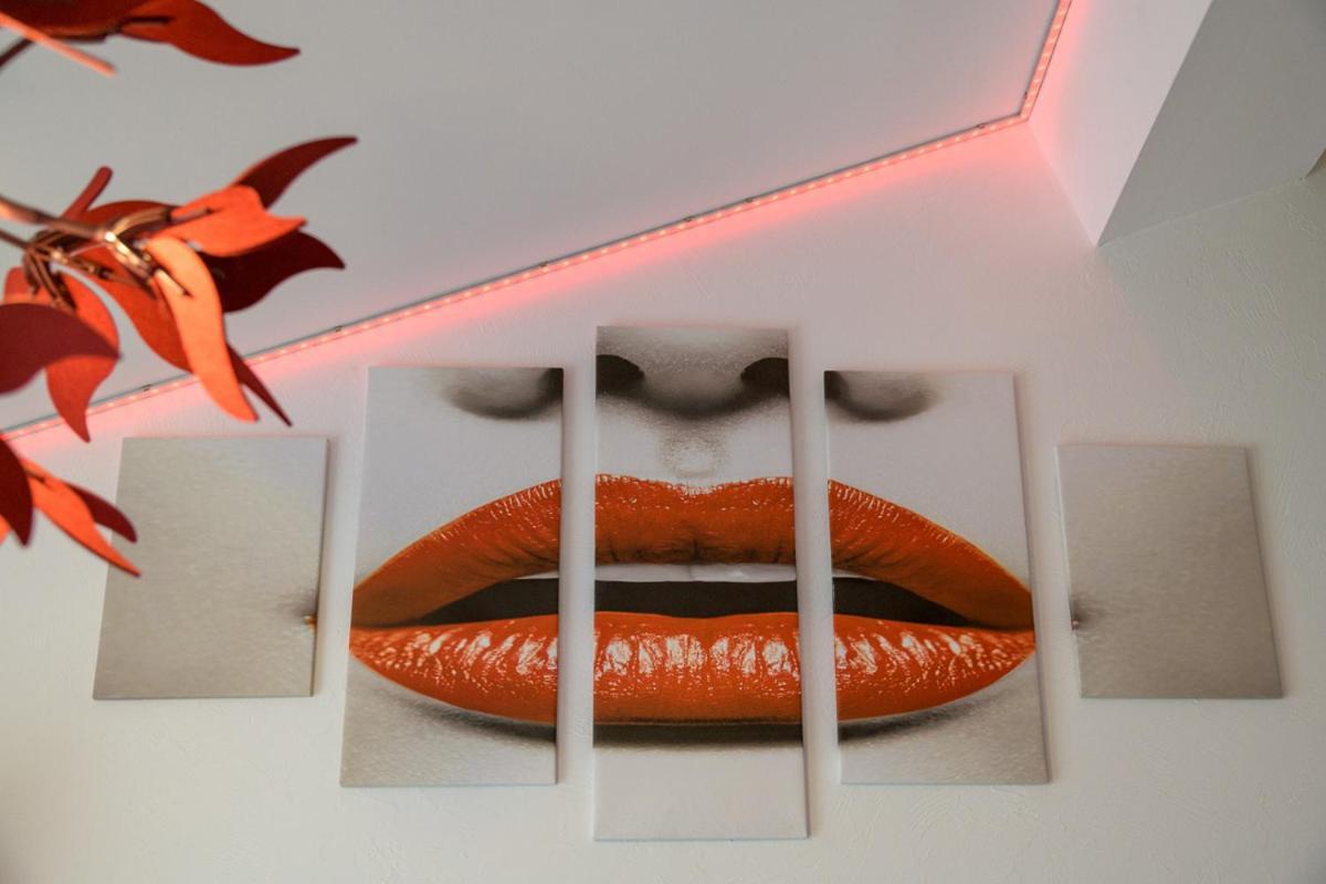 Love Room - Suite Romantique Avec Spa Privatif Le Puy-en-Velay Luaran gambar