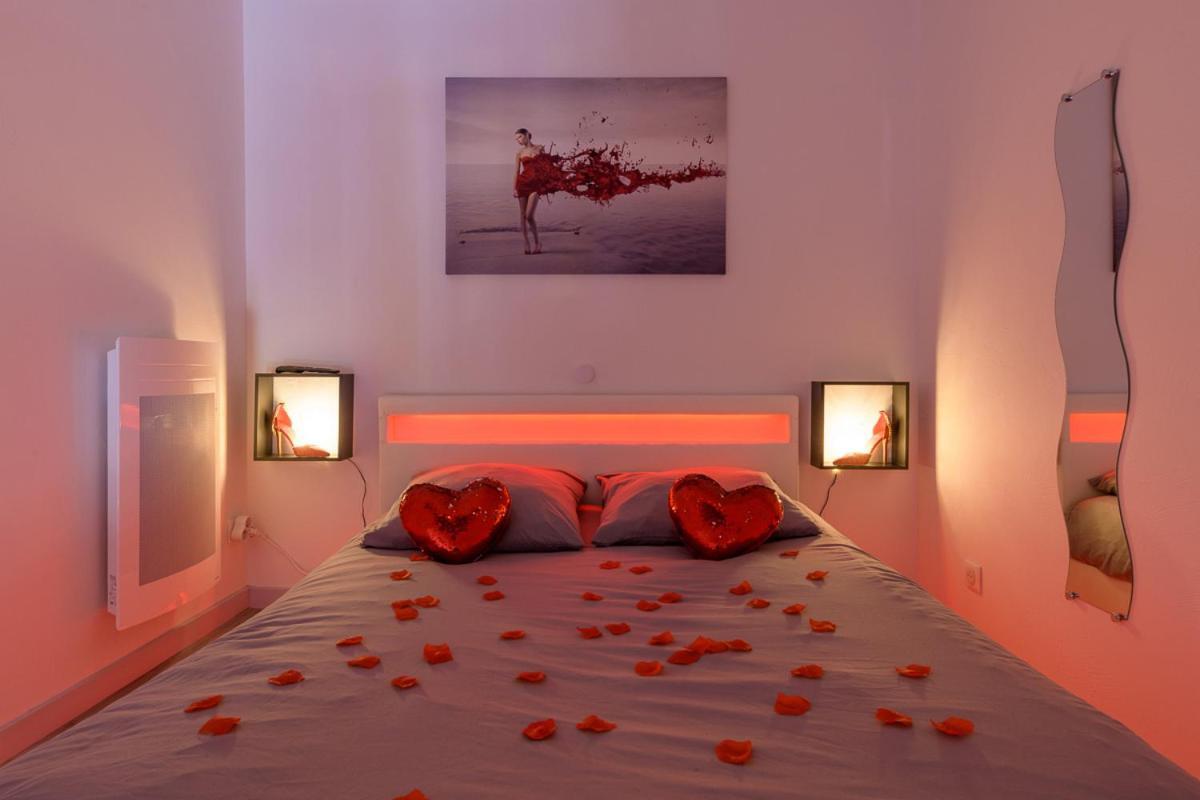 Love Room - Suite Romantique Avec Spa Privatif Le Puy-en-Velay Luaran gambar