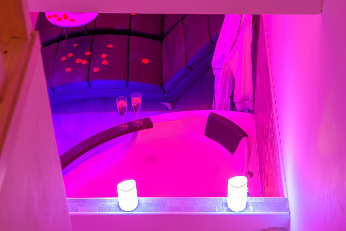 Love Room - Suite Romantique Avec Spa Privatif Le Puy-en-Velay Luaran gambar